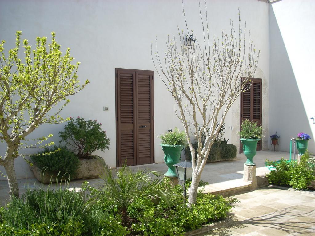 B&B Le Due Corti Martignano Exterior foto